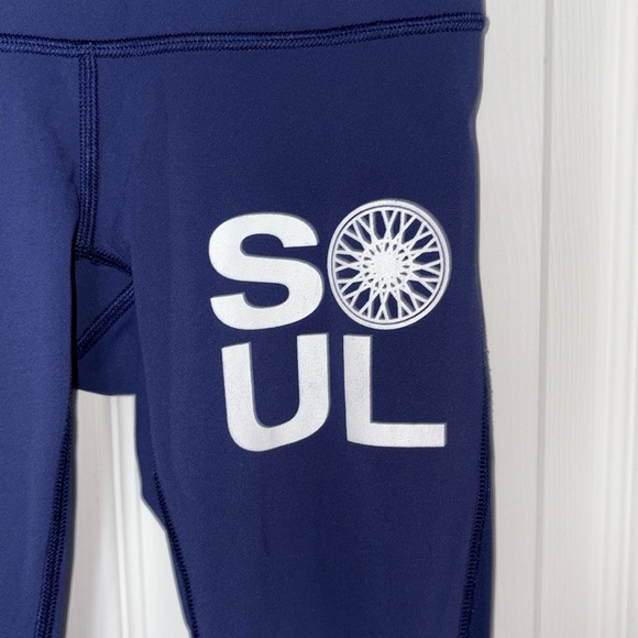 LuluLemon SoulCycle Crop Leggings - Picture 3 of 6